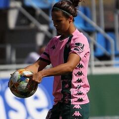 Szymanowski anuncia su salida del Betis: "Gracias béticos/as"