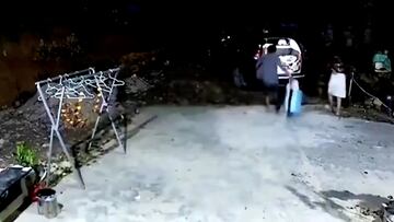 Watch: man rushes to hospital and forgets pregnant wife in labor amid panic