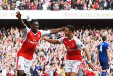 Arsenal derrotó a Manchester United en el clásico.