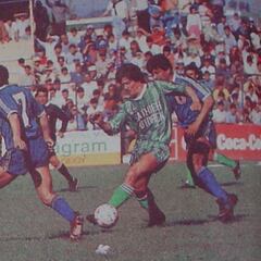 La olvidada última formación de la U que enfrentó a General Velásquez