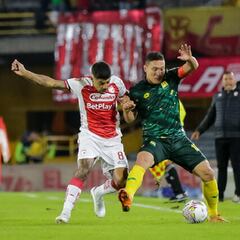 Santa Fe golea a Bucaramanga y se mete parcialmente a los ocho