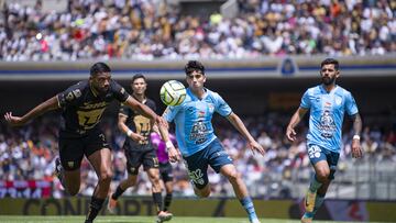 (L-R), Diogo de Oliveira of Pumas and Kevin Alvarez of Pachuca during the game Pumas UNAM vs Pachuca, corresponding to Round 12 of the Torneo Clausura 2023 of the Liga BBVA MX, at Olimpico Universitario Stadium, on March 19, 2023.
<br><br>
(I-D), Diogo de Oliveira de Pumas y Kevin Alvarez de Pachuca durante el partido Pumas UNAM vs Pachuca, Correspondiente a la Jornada 12 del Torneo Clausura 2023 de la Liga BBVA MX, en el Estadio Olimpico Universitario, el 19 de Marzo de 2023.