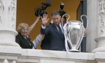 Manuela Carmena y Sergio Ramos. 