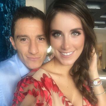 Andrés Guardado y su esposa