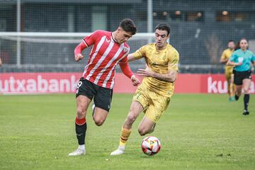 El delantero Iñigo López, del Bilbao Athletic, comenzará  la pretemporada con el primer equipo.