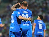 Jose Antonio Paradela celebrates his goal 1-2 with Carlos Rotondi of Cruz Azul during the 9th round match between Santos and Cruz Azul as part of the Liga BBVA MX Varonil, Torneo Clausura 2026 at TSM Corona Stadium, on March 03, 2026 in Torreon, Coahuila, Mexico.