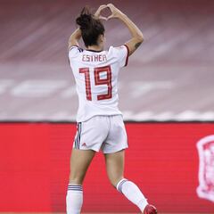 Esther González, de tapada en el Atleti a pichichi y gol en La Roja