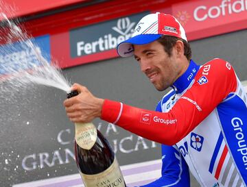 El francés Thibaut Pinot (Groupama FDJ) gana la decimonovena etapa de La Vuelta a España, entre Lérida y el Coll de La Rabassa (Andorra), con un recorrido de 154,4 kilómetros. 