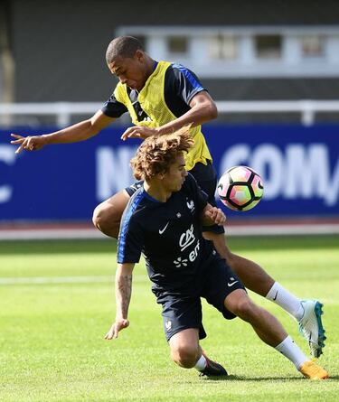 Griezmann accepts Atlético offer and will continue at the club