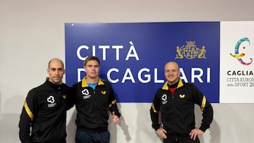 Machado, Calvo y Soderlund posan tras la disputa del partido