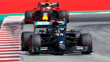 Mercedes y Red Bull, como el rat車n y el gato