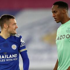 Yerry Mina cumple en victoria de Everton ante Leicester