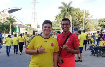 Los aficionados hacen presencia en el Alfonso López de Bucaramanga, previo al inicio de la fase final del Torneo Preolímpico 2020. Colombia, Brasil. Argentina y Uruguay por los dos cupos a Tokio. 