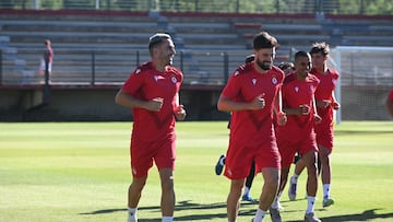Entrenamiento de la Cultural Leonesa.