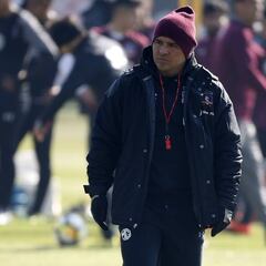 "A Valdivia hay que darle minutos pensando en Copa Libertadores"