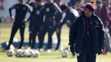 "A Valdivia hay que darle minutos pensando en Copa Libertadores"