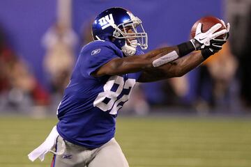 El ex receptor de los Giants es bien recordado por aquella atrapada durante el Super Bowl 46 contra Nueva Inglaterra. De gran forma completó un pase de 38 yardas enviado por Eli Manning desde la yarda 13, cuando sólo quedaban cuatro minutos en el reloj y estaban abajo por tres puntos. Aquella jugada fue crucial para que los neoyorquinos consiguieran el título en 2012.