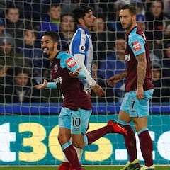 Chicharito sigue borrado del West Ham en goleada ante Huddersfield Town