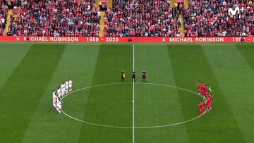 Vean y escuchen: así fue el homenaje a Robinson de Osasuna y Liverpool en Anfield