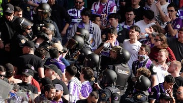 22/01/26 PARTIDO SEGUNDA DIVISION
SPORTING DE GIJON - VALLADOLID
LA POLICIA DETIENE A UN AFICIONADO DEL VALLADOLID