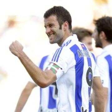 PODEROSO. Agirretxe, celebrando con fuerza y rabia uno de sus goles.