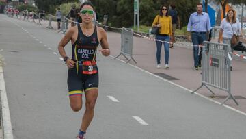 Imagen de una prueba de triatl&oacute;n en Barcelona.