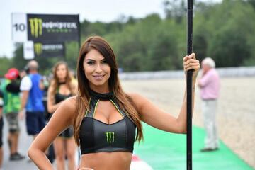 Las chicas más guapas del paddock de Brno