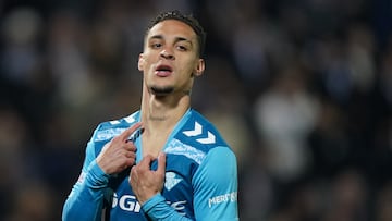 Antony celebra un gol con el Betis.