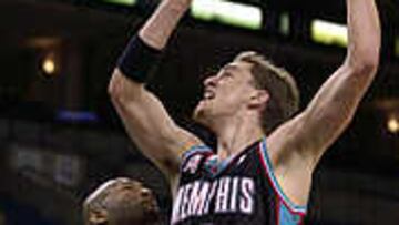 SIN PREMIO. Gasol volvió a brillar y los Grizzlies volvieron a perder. Sus notables estadísticas fueron una vez más insuficientes para uno de los peores equipos de la NBA.