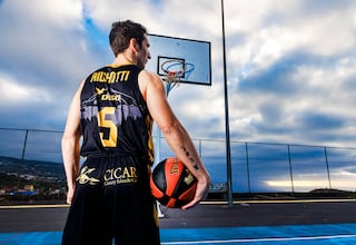 El Lenovo Tenerife retirará la camiseta de Nico Richotti