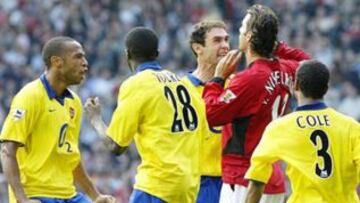 El 2003 se jugó uno de los partidos más polémicos. Vieira fue expulsado por una falta que no cometió sobre Ruud Van Nistelrooy. Minutos después, el holandés desperdició el penal y los jugadores de Arsenal se lo gritaron en la cara.