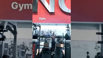 Alexis mostró el espectacular gimnasio del United