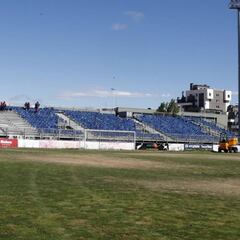 El Fuenlabrada le cambia el césped al Fernando Torres