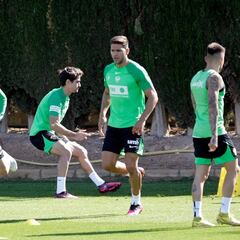 Nteka sigue al margen del grupo; Magallán evoluciona bien