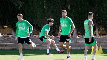 Nteka sigue al margen del grupo; Magallán evoluciona bien