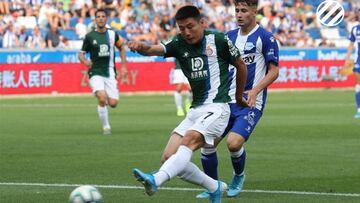 Diego López salva un punto en el descuento