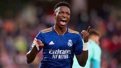 Ancelotti expecting more from Vinicius