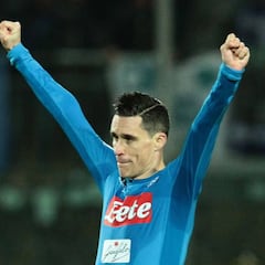 El Nápoles triunfa y sigue primero, ganan Lazio y Milán