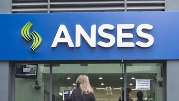 AUH, AUE, UVHI, PNC, jubilaciones y pensiones de ANSES: quiénes cobran hoy, 22 de febrero