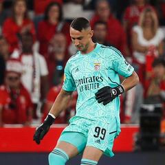 Vlachodimos se libra de una sanción gracias... ¡al Papa Francisco!