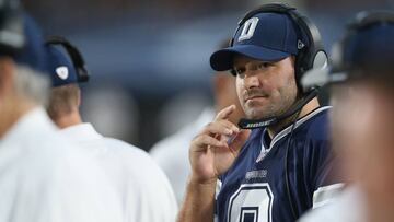 LOS ANGELES, CALIFORNIA - AUGUST 13: Quarterback Tony Romo #9 of the Dallas Cowboys works with a headset on the sidelines against the Los Angeles Rams at the Los Angeles Coliseum during preseason on August 13, 2016 in Los Angeles, California. The Rams won 28-24. Stephen Dunn/Getty Images/AFP
== FOR NEWSPAPERS, INTERNET, TELCOS & TELEVISION USE ONLY ==