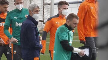 22/04/21
VALENCIA CF
CIUDAD DEPORTIVA
ENTRENAMIENTO PUERTA CERRADA
OLIVA
MANU VALLEJO
JAUME
CILLESSEN
GAMEIRO
ZIGOR