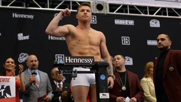 Canelo Alvarez durante el pesaje previa su combate con Segey Kovalev.