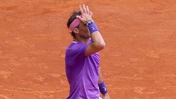 Nadal se lamenta en Montecarlo.