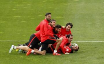 Gran ambiente entre los jugadores. 