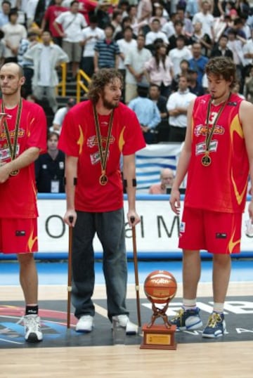 El 3 de septiembre de 2006 la Selección Española hizo historia al ganar por primera vez el oro en un Mundial de Baloncesto en Japón. La final fue contra Grecia.
Pau Gasol no pudo jugar por lesión.