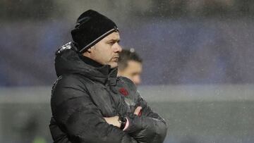 Soccer Football - French Cup - Round of 32 - Vannes v Paris St Germain - Stade de la Rabine, Vannes, France - January 3, 2022 Paris St Germain coach Mauricio Pochettino during the match REUTERS/Stephane Mahe