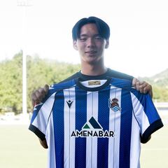 La Real Sociedad hace oficial el fichaje de Kazunari Kita para el filial