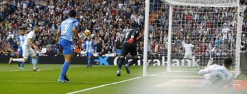 ...and Benzema snaffles up the loose ball to put Real Madrid 1-0 up.