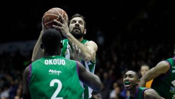 Milosevic y Okouo en un lance del partido